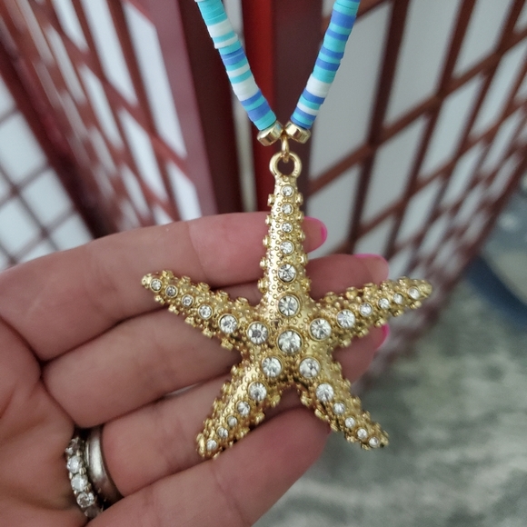 Lilly Pulitzer Seaside Vibes Starfish Necklace - Picture 3 of 3
